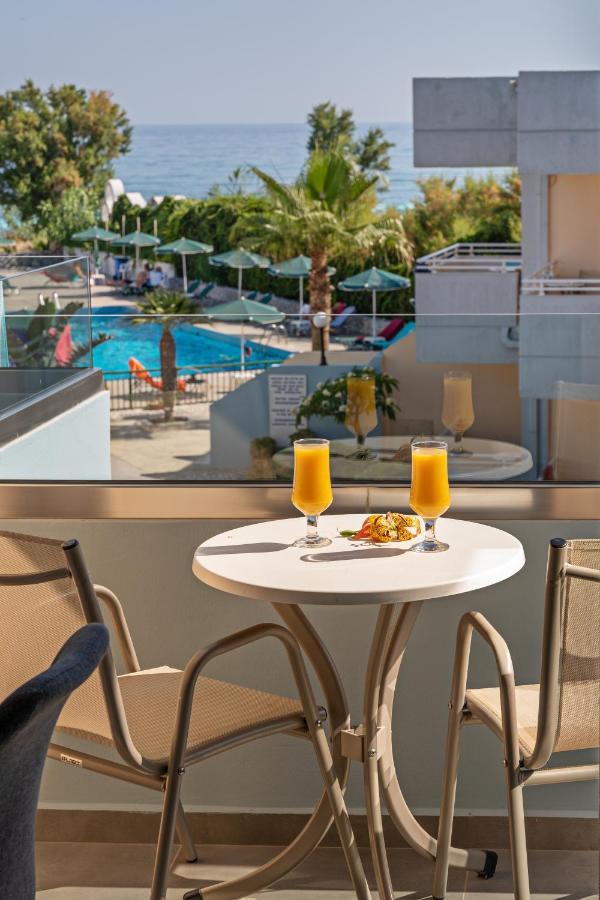 Hotel Kathrin Beach Adelianos Kampos Exterior foto
