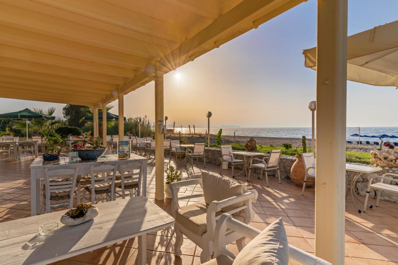 Hotel Kathrin Beach Adelianos Kampos Exterior foto
